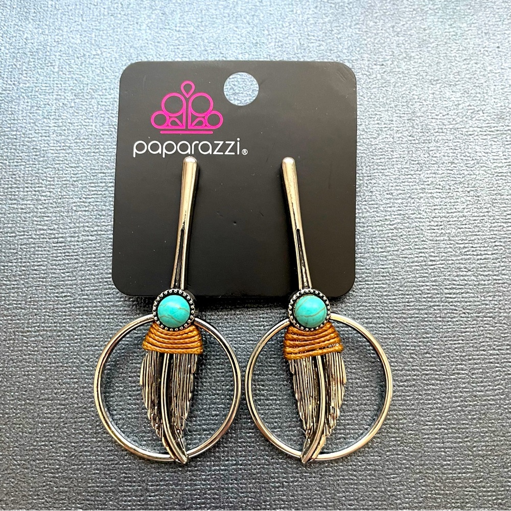 Paparazzi - Feathered Future - post earrings - NWT!